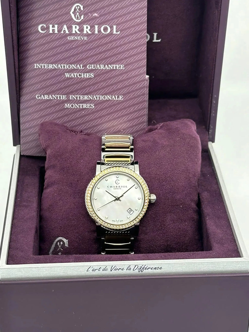 New with defects Charriol Parisii 0.40cttw Quartz Ladies Watch .921.001