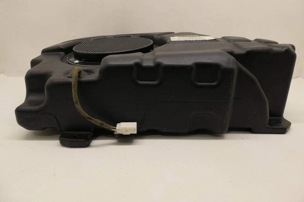 Pre-Owned 2011 Jeep Grand Cherokee Rear Trunk Subwoofer  (Good)