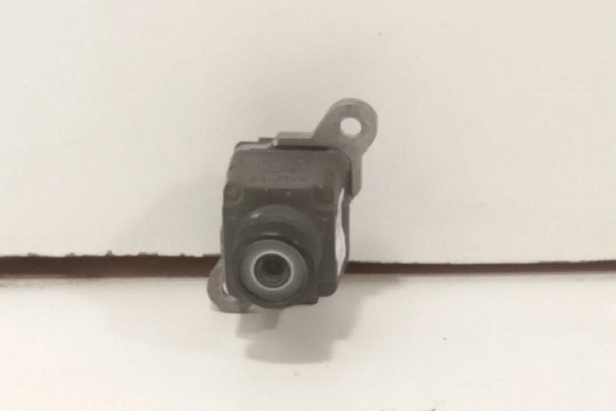 Pre-Owned 2013-2017 Dodge Ram 1500 Rear View Camera Sensor  (Good)