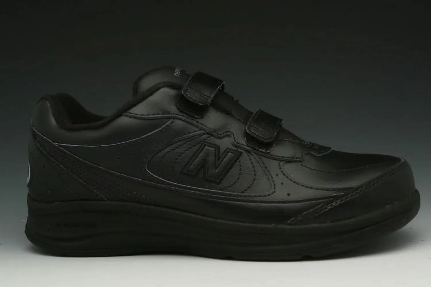 New Balance Womens Leather Double Strap Walking Shoes