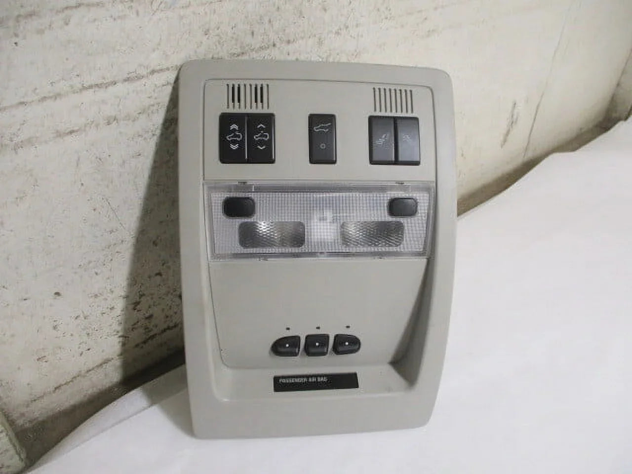 Pre-Owned 07 08 09  Yukon Overhead Roof Console w/Homelink & Sunroof   (Good)