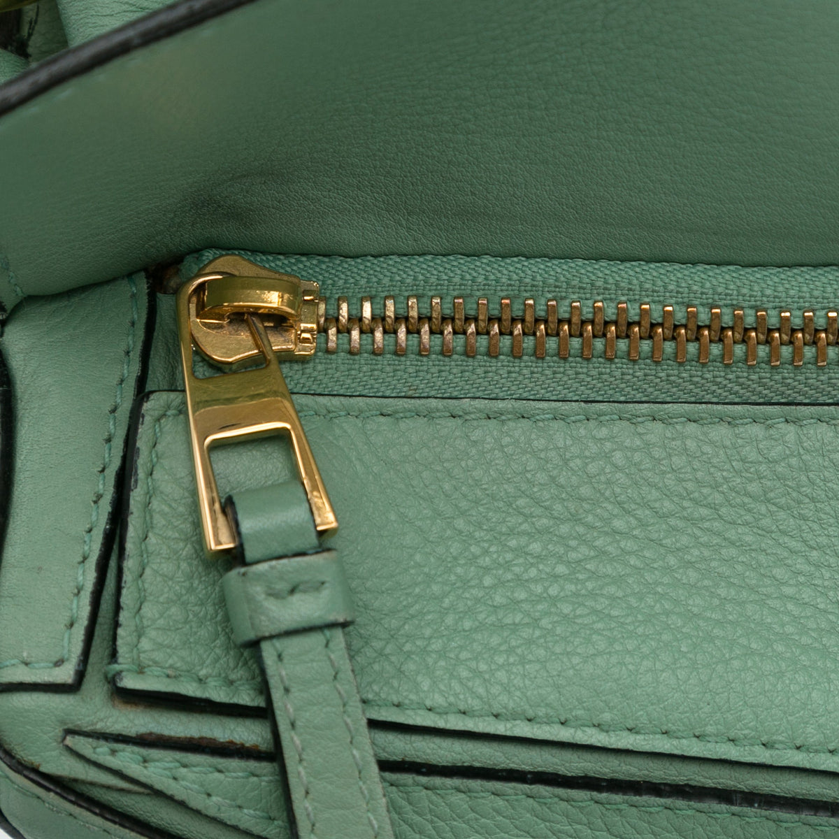 Pre-Owned Authenticated  Medium Puzzle Satchel Calf Leather Green Unisex (Good)