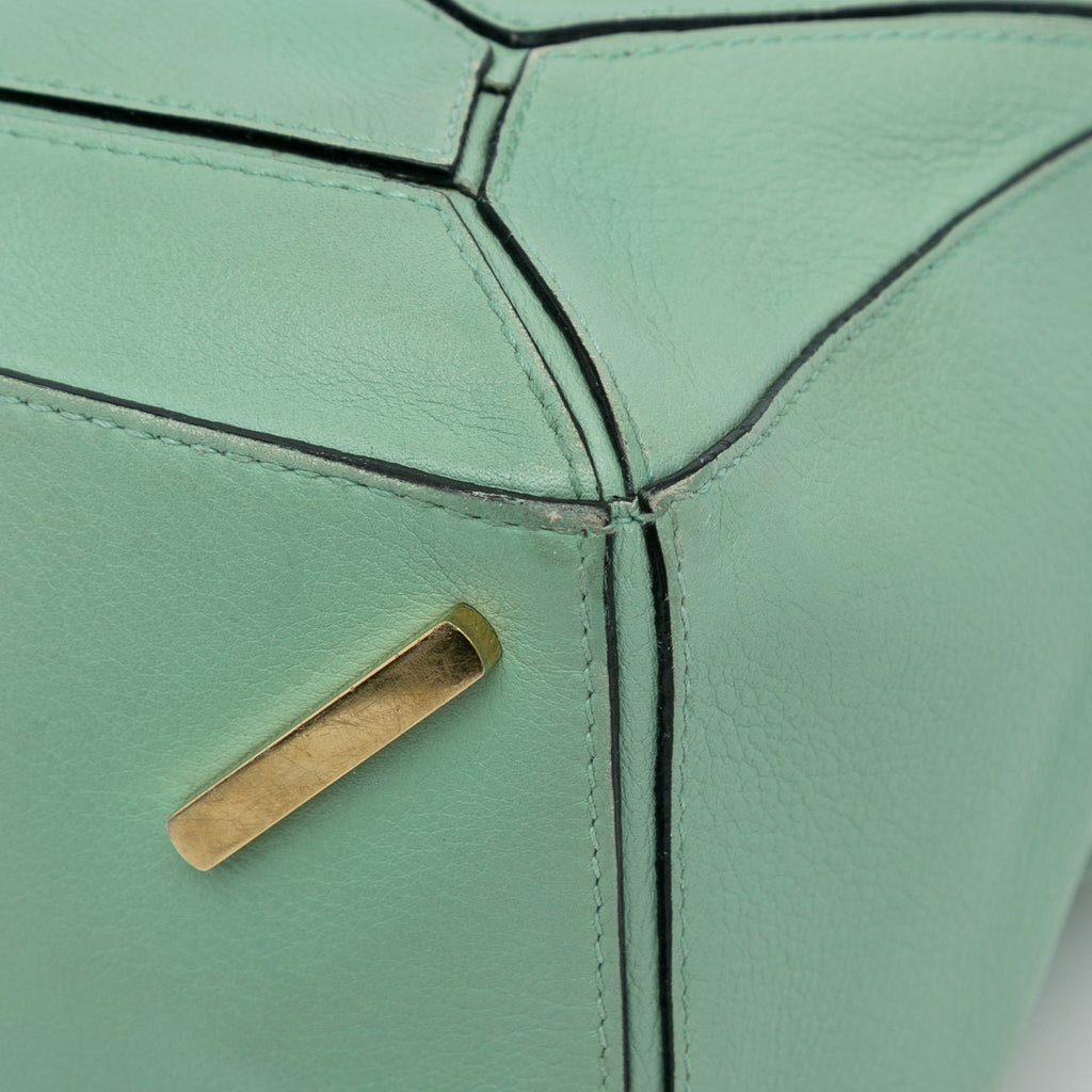 Pre-Owned Authenticated  Medium Puzzle Satchel Calf Leather Green Unisex (Good)