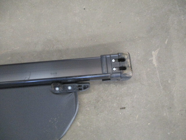 Pre-Owned 2021 Toyota Venza Trunk Cargo Shade Cover   (Good)