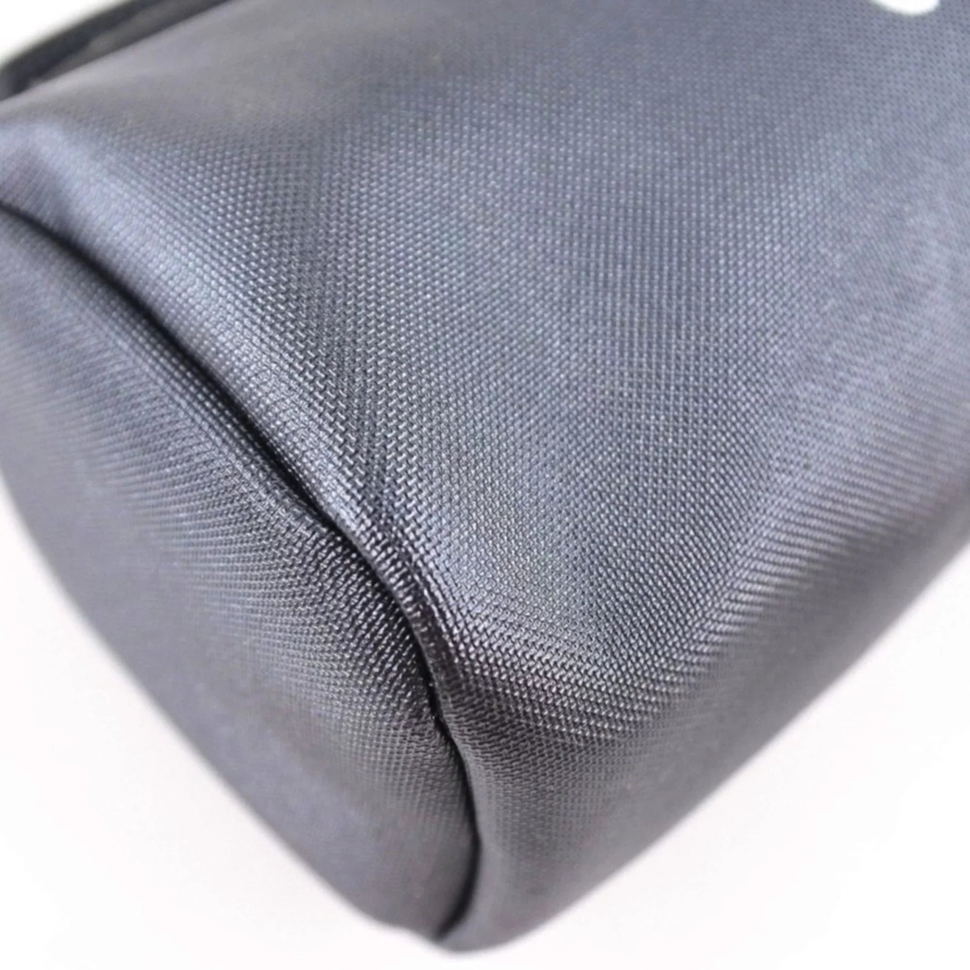 Pre-Owned Chanel Logo Vintage Nylon Gray Ladies Pouch (Fair)