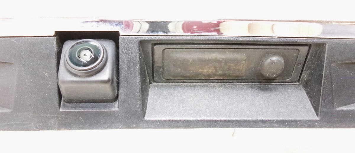 Pre-Owned 2018 Pathfinder Rear View Backup Camera / Chrome Trim Panel  (Good)